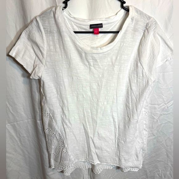 Vince Camuto Large White Short Sleeve Blouse With Lace Accent On Back - Picture 1 of 5
